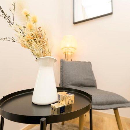Golden Dove Luxury Aparts Bryssel Exteriör bild