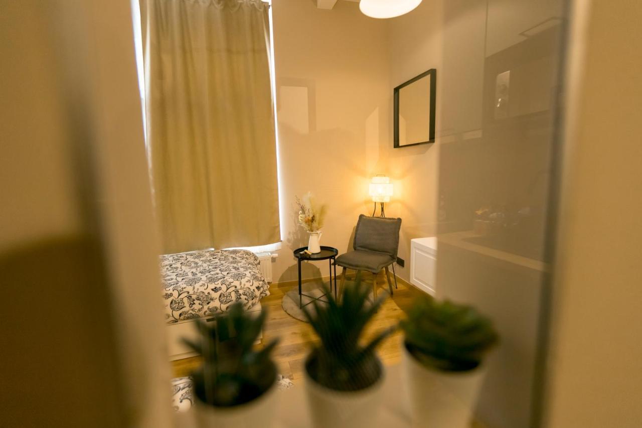 Golden Dove Luxury Aparts Bryssel Exteriör bild